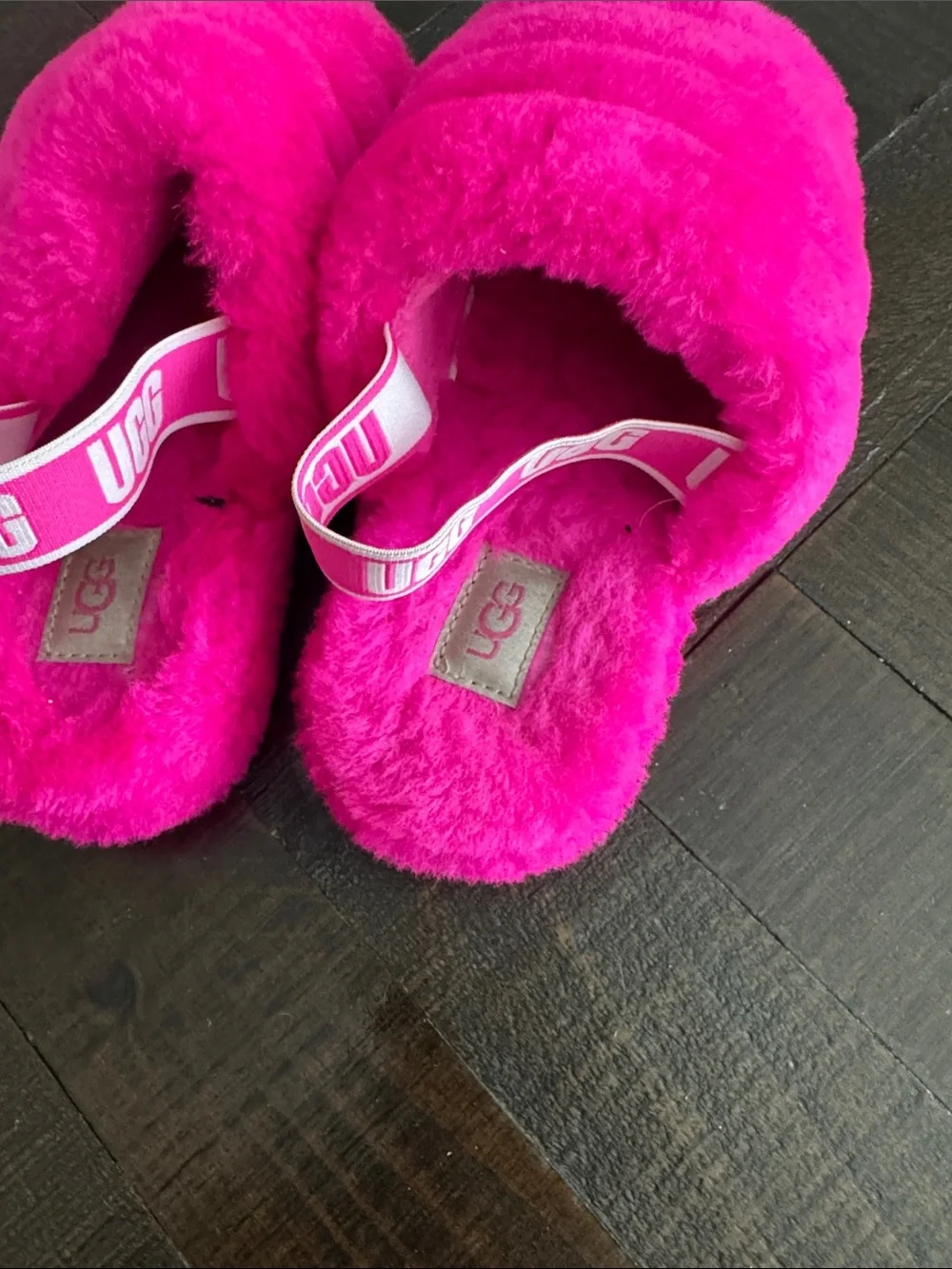 UGG Vibrant Fuchsia Fluffy Slide Slippers